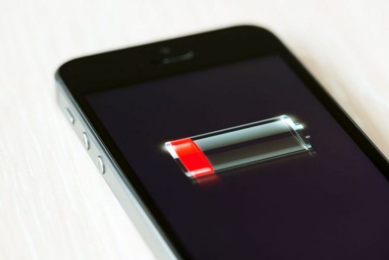 Bateria do iphone descarregando rápido? Saiba como trocála!