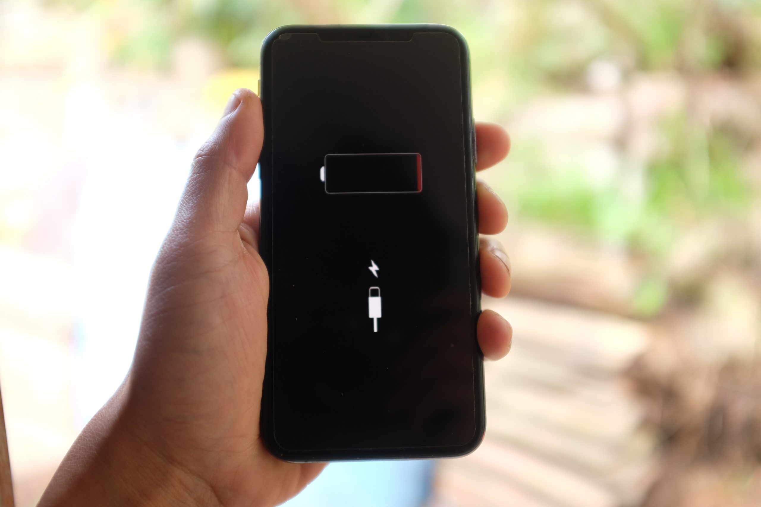 Bateria do iPhone morreu. Como saber a hora de trocar de iPhone?